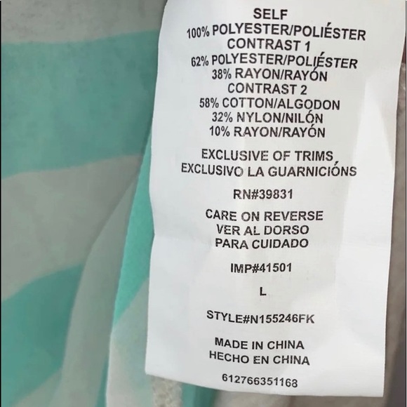 NWOT 2 light and airy tops - Picture 5 of 11